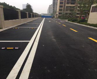 蘇州停車(chē)位劃線多少錢(qián)？ 小區(qū)停車(chē)場(chǎng)劃線施工價(jià)格？