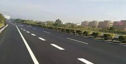 蘇州道路劃線施工如何進(jìn)程操控？