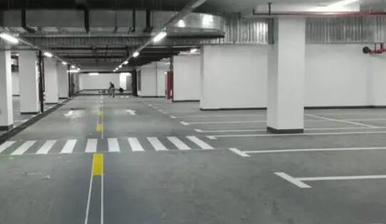 停車場(chǎng)劃線找誰? 蘇州停車場(chǎng)劃線哪里能找到團(tuán)隊(duì)施工？