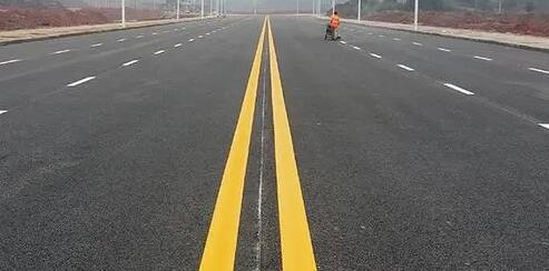 蘇州反光停車位下劃線為什么反光？