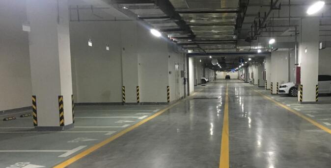 南京車位劃線解讀，地下車庫道路中線要用什么不同顏色？