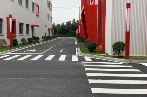 合肥廠區(qū)劃線多少錢一米？